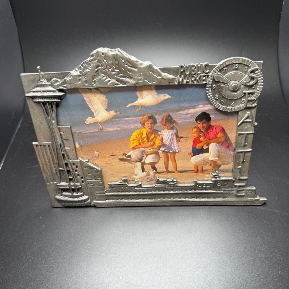 Vintage Seattle Washington Souvenir Picture Frame Pewter Metal Space Needle 4x6